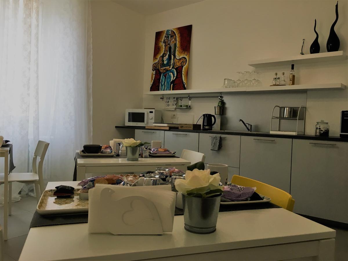 Room Center Station 2 베르가모 외부 사진